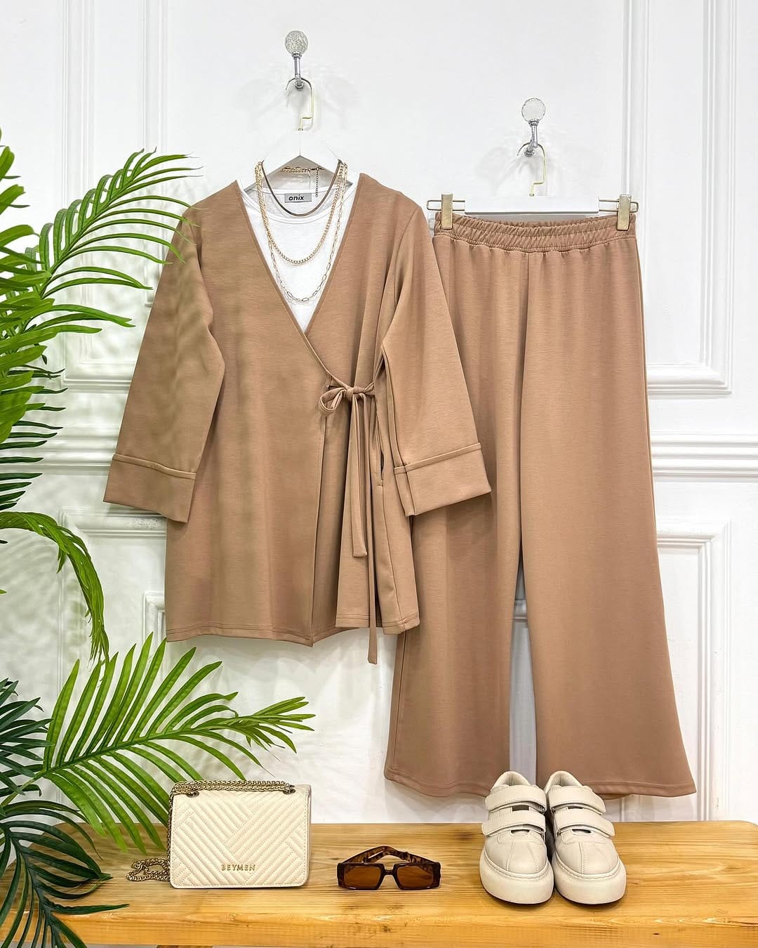 instdown 10 سوت فيونكه كتان - الصورة 1